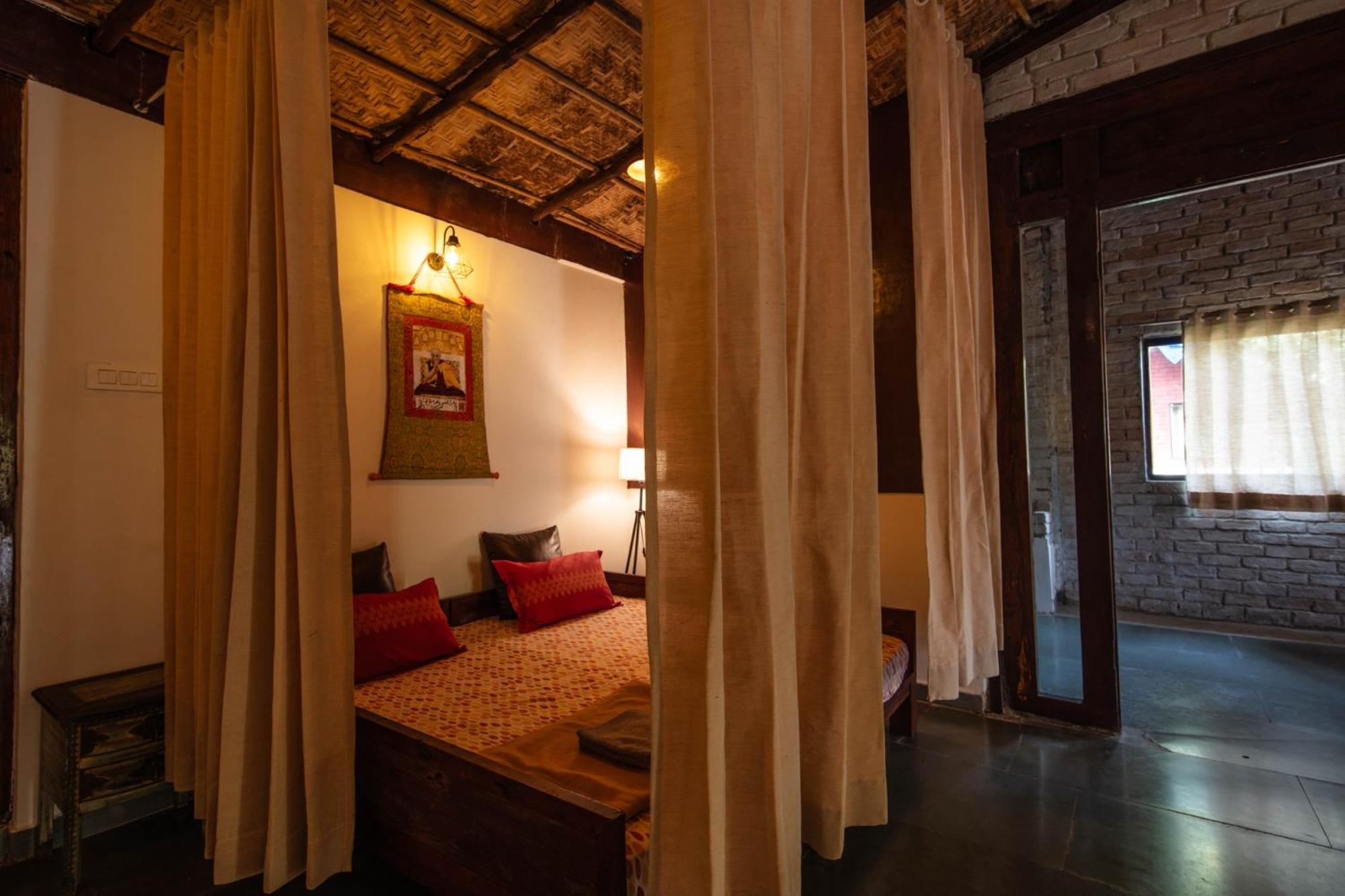 Satori Wellness Cottages I Yoga, Sauna, Ice Bath, Holistic Therapies & More Mandrem Exterior photo